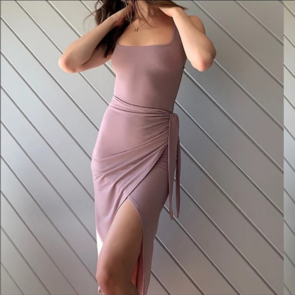 ARITZIA Saturn midi dress